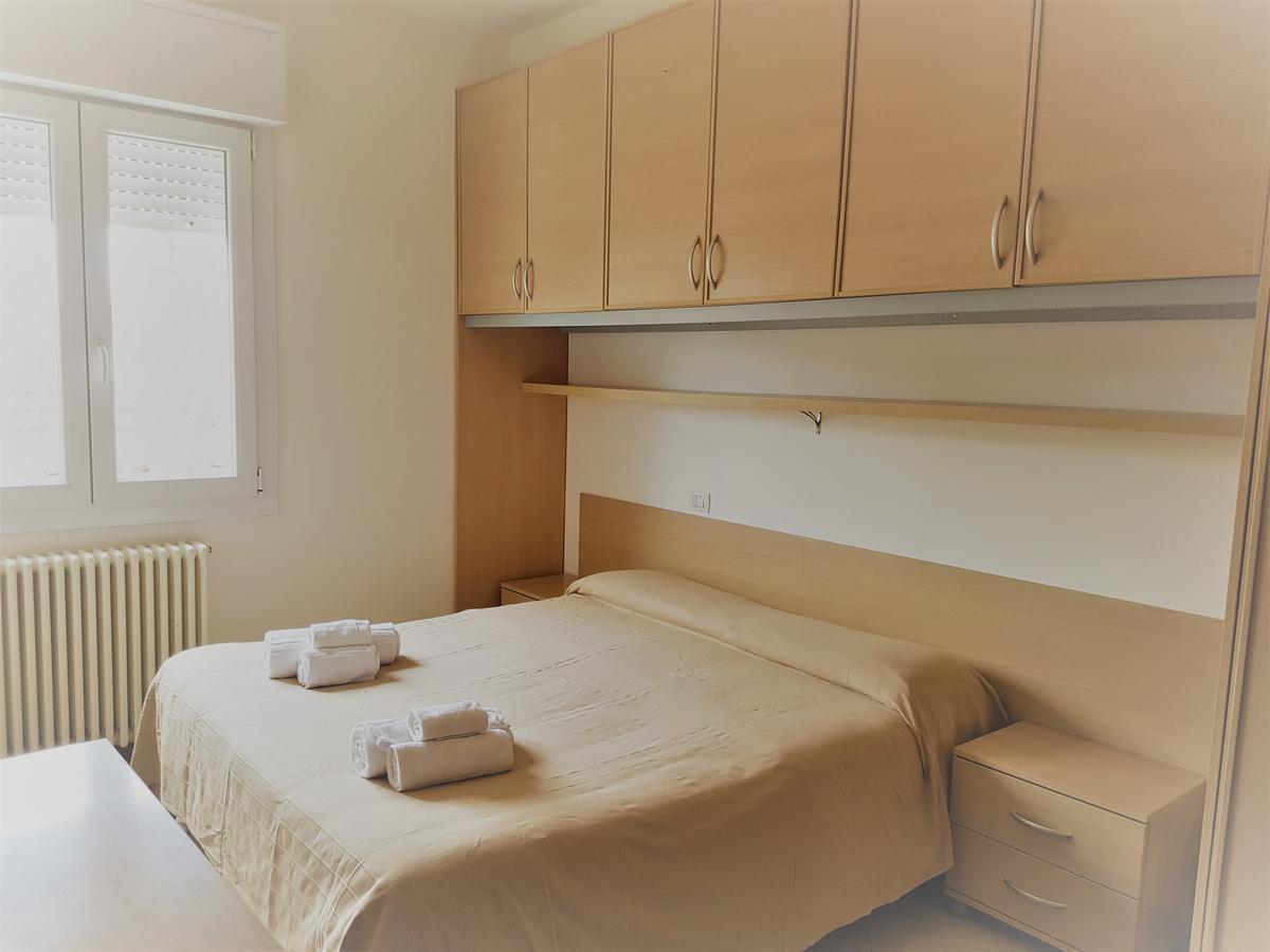Residence Uno Studio&Suites Rimini Eksteriør billede