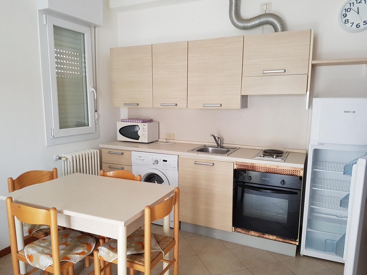 Residence Uno Studio&Suites Rimini Eksteriør billede