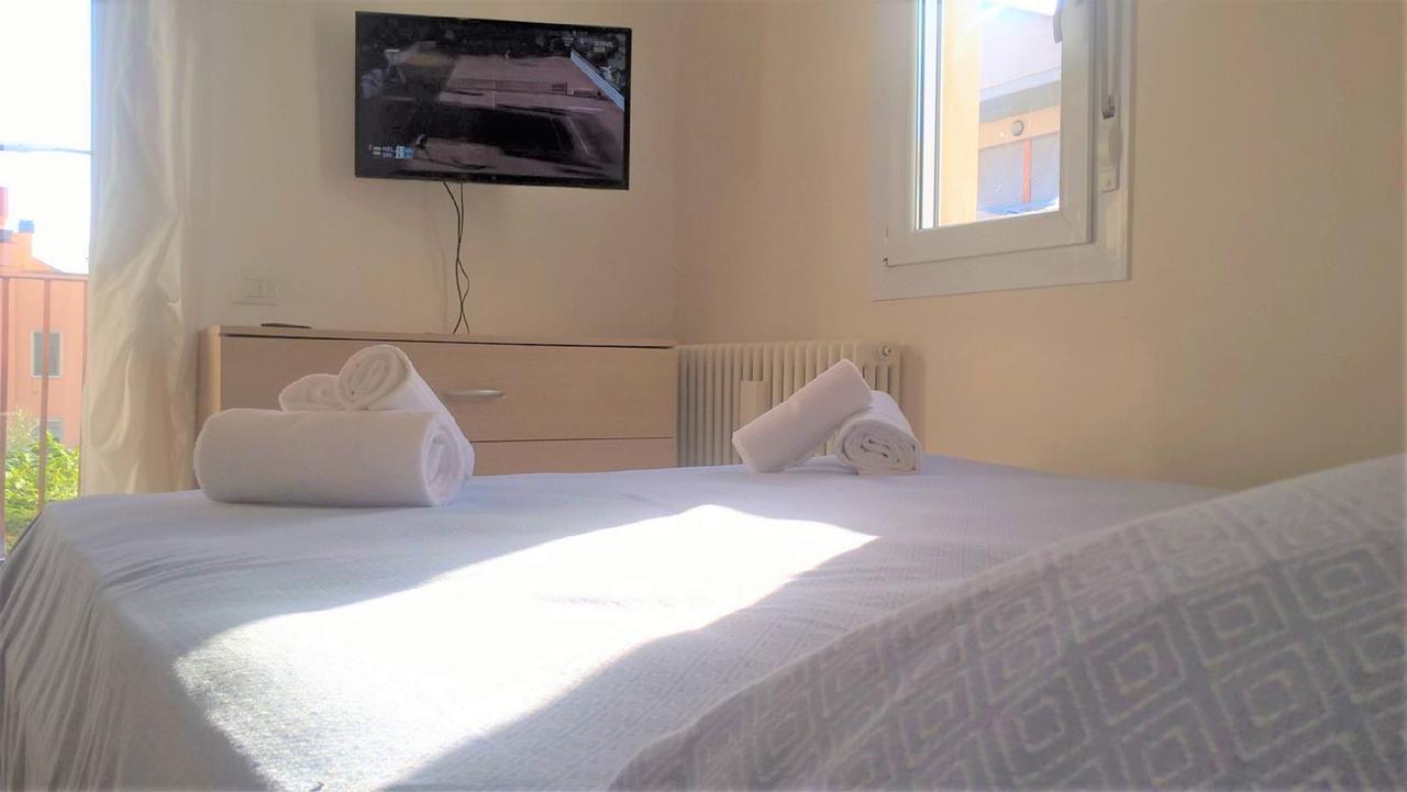 Residence Uno Studio&Suites Rimini Eksteriør billede