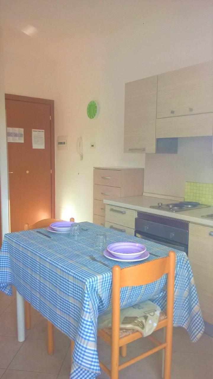 Residence Uno Studio&Suites Rimini Eksteriør billede
