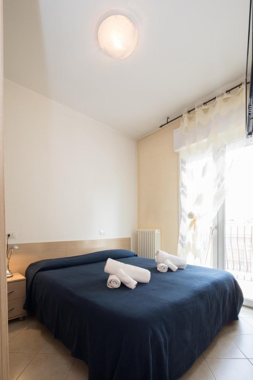 Residence Uno Studio&Suites Rimini Eksteriør billede
